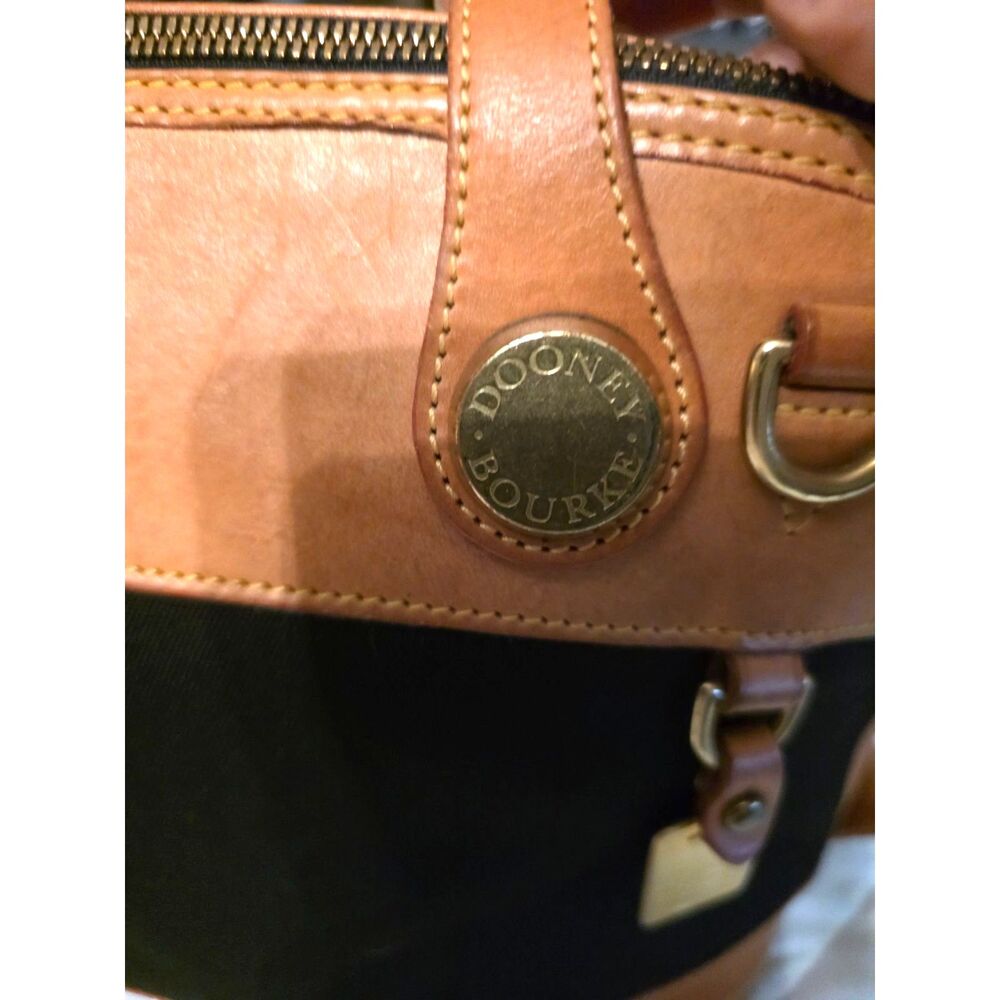 Vintage Dooney & Bourke Cabriolet Domed Zip-Zip Satchel - Picture 6 of 12